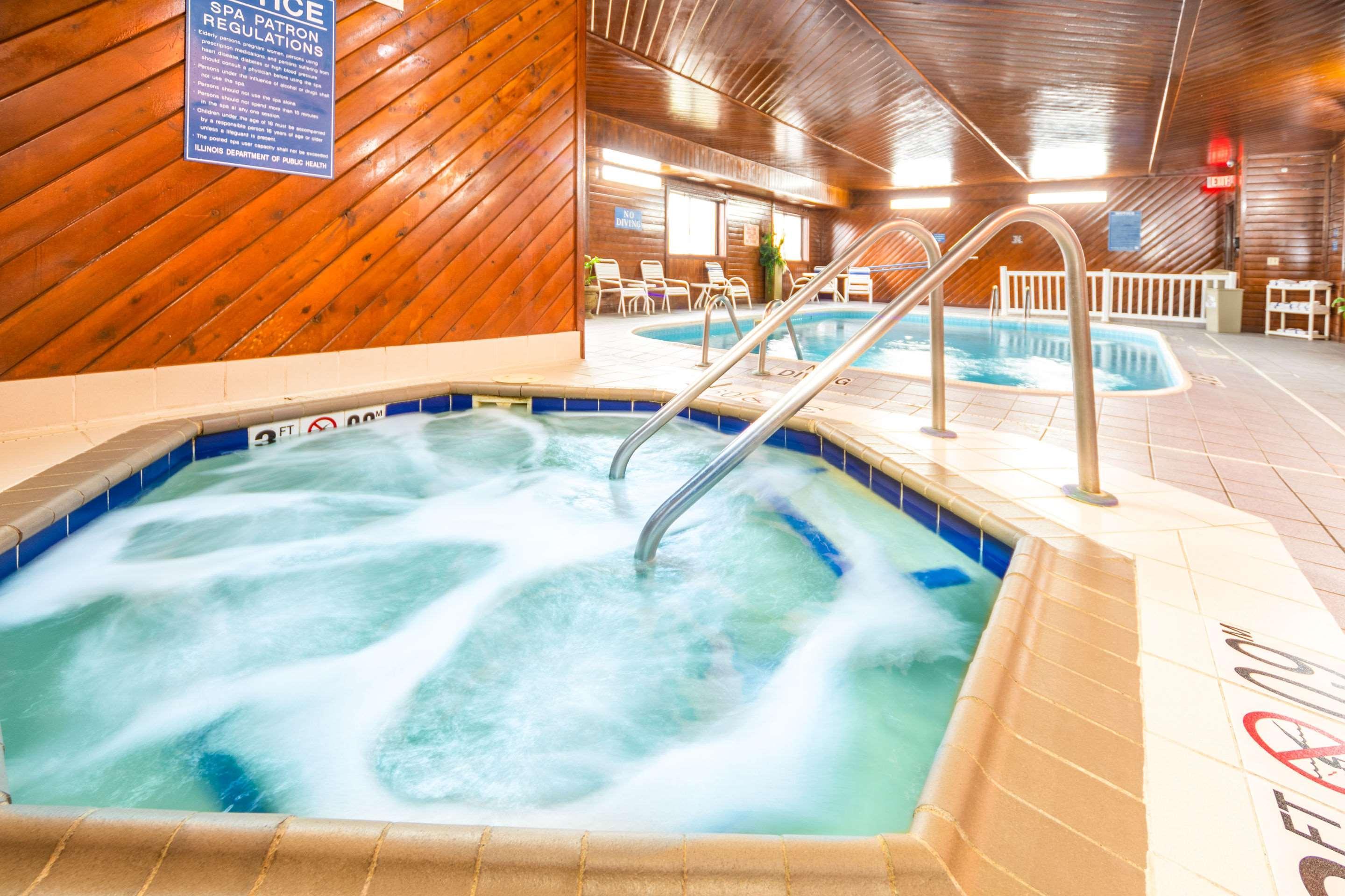 Quality Inn & Suites Дэнвилл Экстерьер фото